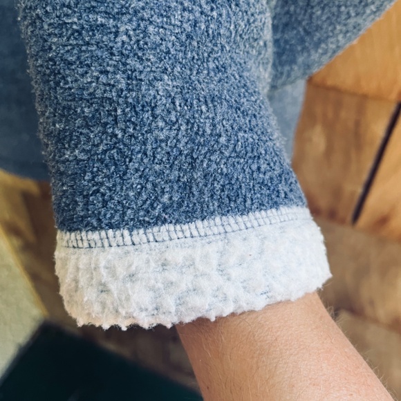 Disneyland Embroidered Winnie the Pooh  Fleece on Faux Fur Jacket size M - Picture 5 of 13